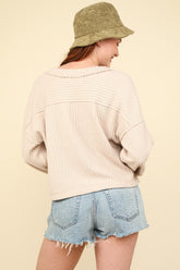 VERY J Women's Exposed Seam V-Neck Ribbed Knit Top - Perfect for Autumn Fashion